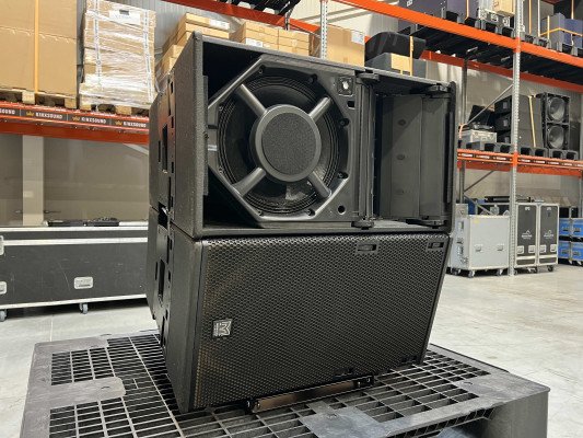 Martin Audio 2x TORUS T1215 12"/3x1,4" + 2x Ground Stack